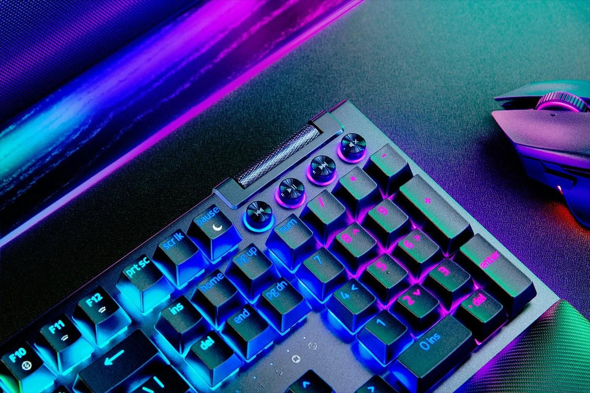 Razer BlackWidow V4 Pro – Gamingtangentbord